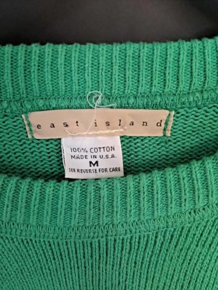 East Island Green Crew Neck Sweater Size‎ Medium